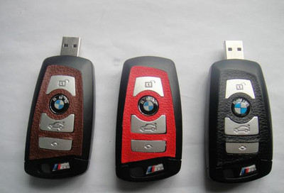 深圳2016天下工廠汽車模型U盤 當(dāng)個(gè)性創(chuàng)意遇上實(shí)用存儲(chǔ)